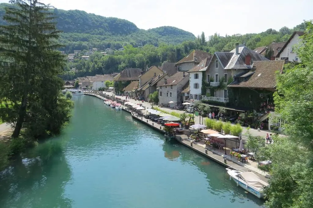 Le Portougais, Chalet A Chanaz, La Petite Venise Savoyarde 0*, Chanaz France