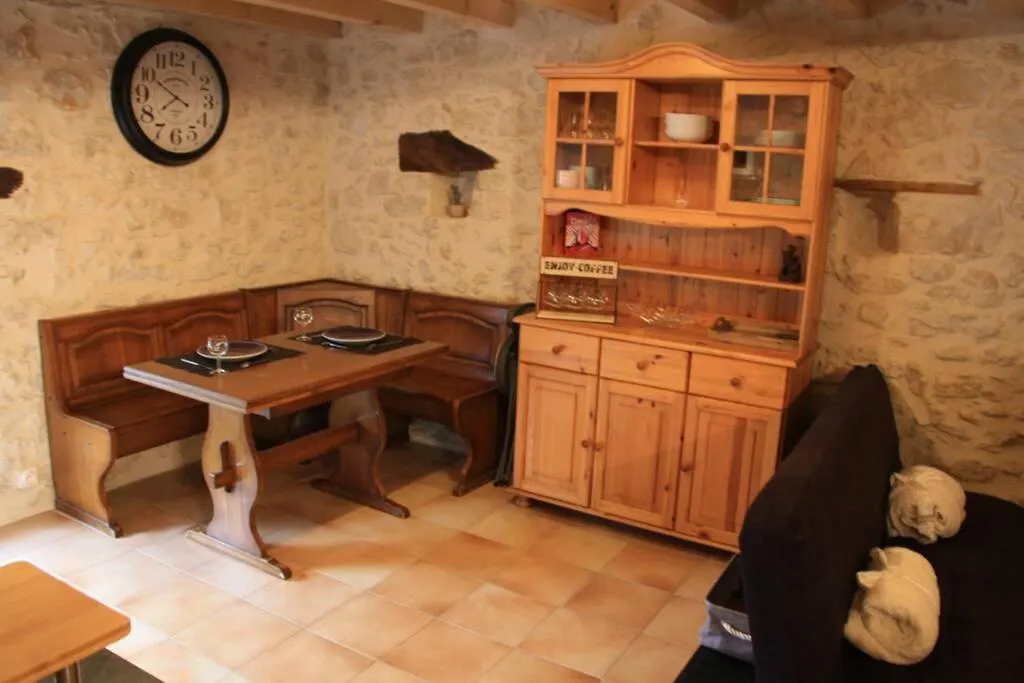 Apartment Le Portougais, Chalet A Chanaz, La Petite Venise Savoyarde